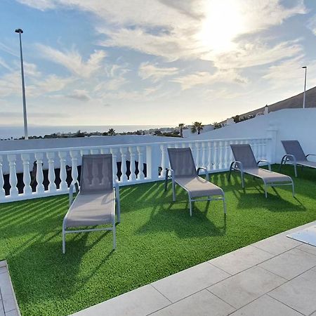 Stunning Sea View Villa With 6 Bedrooms & Heated Pool - Villa Renaissance Плайя-Бланка Екстер'єр фото